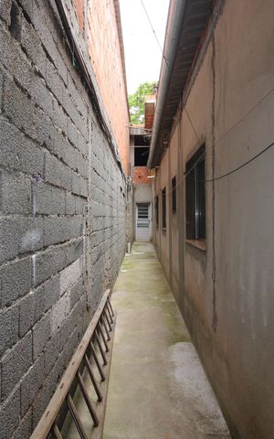 Casa para alugar com 60m², 2 quartos e 1 vagaCorredor
