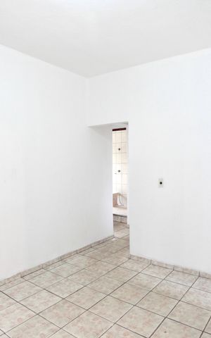 Casa para alugar com 120m², 2 quartos e 1 vaga Casa para alugar com 120m², 2 quartos e 1 vagaSala