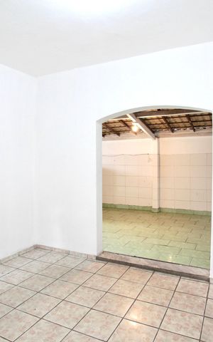 Casa para alugar com 120m², 2 quartos e 1 vaga Casa para alugar com 120m², 2 quartos e 1 vagaSala