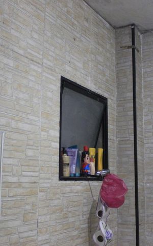 Casa à venda com 340m², 3 quartos e 2 vagasBanheiro social 