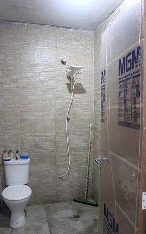 Casa à venda com 340m², 3 quartos e 2 vagasBanheiro social 