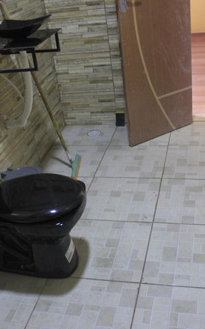 Casa à venda com 340m², 3 quartos e 2 vagasBanheiro da Suíte 
