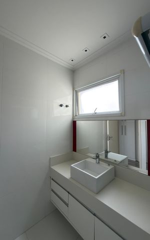 Apartamento para alugar com 200m², 3 quartos e 3 vagas Apartamento para alugar com 200m², 3 quartos e 3 vagasBanheiro Suíte 2