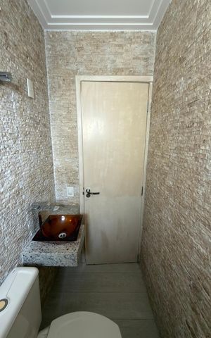 Apartamento para alugar com 200m², 3 quartos e 3 vagas Apartamento para alugar com 200m², 3 quartos e 3 vagasLavabo 1