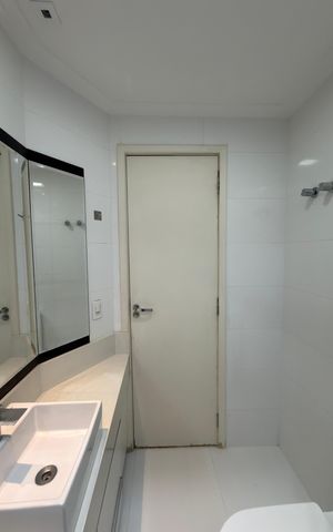 Apartamento para alugar com 200m², 3 quartos e 3 vagas Apartamento para alugar com 200m², 3 quartos e 3 vagasBanheiro Suíte 3