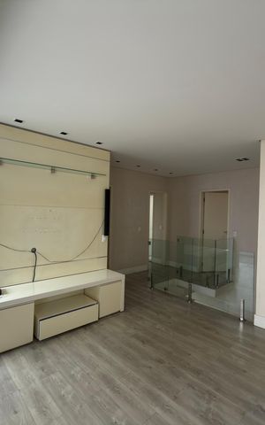 Apartamento para alugar com 200m², 3 quartos e 3 vagas Apartamento para alugar com 200m², 3 quartos e 3 vagasSala 2