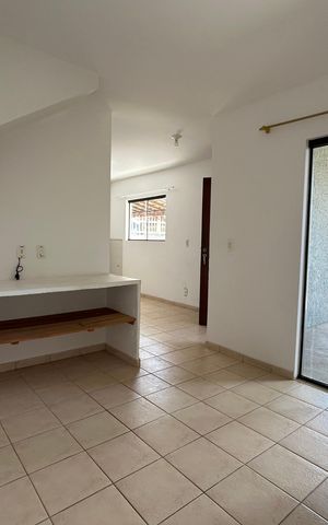 Casa para alugar com 80m², 2 quartos e 1 vaga Casa para alugar com 80m², 2 quartos e 1 vagaSala
