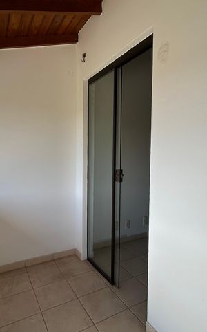 Casa para alugar com 80m², 2 quartos e 1 vaga Casa para alugar com 80m², 2 quartos e 1 vagaQuarto 2 Varanda