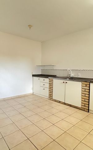 Casa para alugar com 80m², 2 quartos e 1 vaga Casa para alugar com 80m², 2 quartos e 1 vagaCozinha
