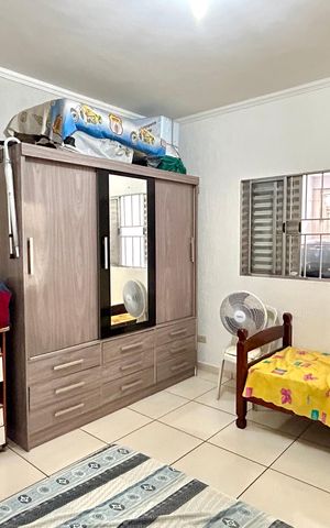 Casa à venda com 125m², 2 quartos e 1 vaga Casa à venda com 125m², 2 quartos e 1 vagaSala