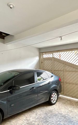 Casa à venda com 125m², 2 quartos e 1 vaga Casa à venda com 125m², 2 quartos e 1 vagaGaragem