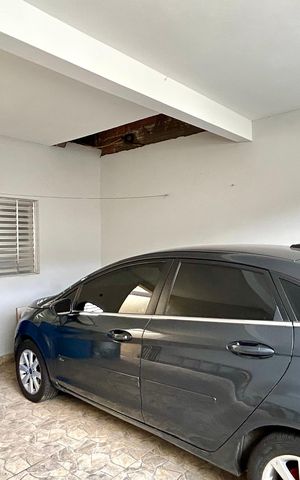 Casa à venda com 125m², 2 quartos e 1 vaga Casa à venda com 125m², 2 quartos e 1 vagaGaragem