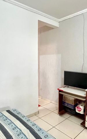 Casa à venda com 125m², 2 quartos e 1 vaga Casa à venda com 125m², 2 quartos e 1 vagaSala