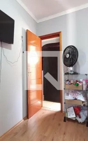 Casa à venda com 100m², 3 quartos e 2 vagas Casa à venda com 100m², 3 quartos e 2 vagasQuarto 3