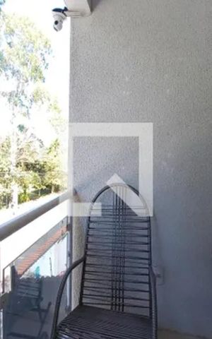 Casa à venda com 100m², 3 quartos e 2 vagas Casa à venda com 100m², 3 quartos e 2 vagasVaranda