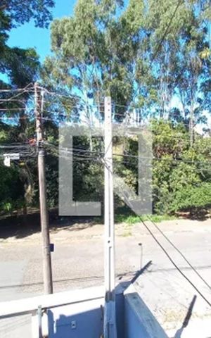 Casa à venda com 100m², 3 quartos e 2 vagas Casa à venda com 100m², 3 quartos e 2 vagasVista