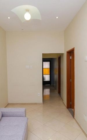 Casa à venda com 70m², 2 quartos e sem vaga Casa à venda com 70m², 2 quartos e sem vagaSala