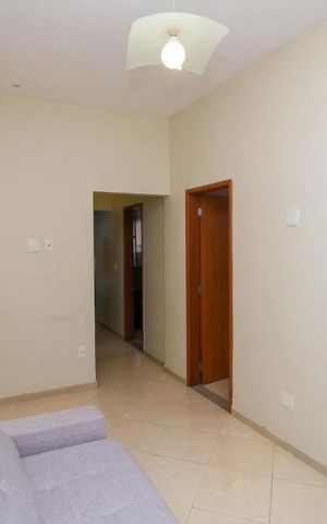 Casa à venda com 70m², 2 quartos e sem vaga Casa à venda com 70m², 2 quartos e sem vagaSala