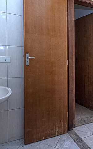 Casa para alugar com 162m², 3 quartos e 3 vagas Casa para alugar com 162m², 3 quartos e 3 vagasbanheiro na área de serviço_4