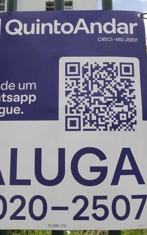 Apartamento para alugar com 65m², 3 quartos e sem vagaplaca