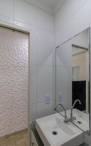 Casa de condomínio para alugar com 80m², 2 quartos e 1 vaga Casa de condomínio para alugar com 80m², 2 quartos e 1 vagaBanheiro