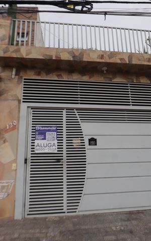Casa para alugar com 80m², 2 quartos e 1 vagaFachada