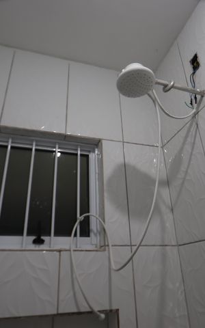 Casa para alugar com 80m², 2 quartos e 1 vagaBanheiro de Baixo
