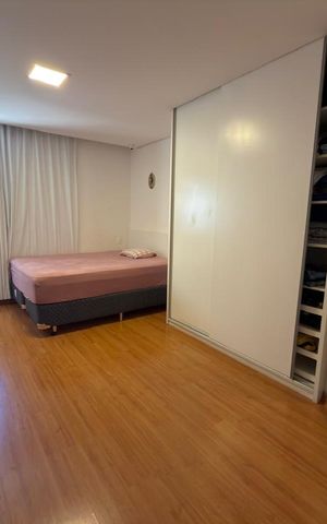 Apartamento à venda com 162m², 4 quartos e 2 vagas Apartamento à venda com 162m², 4 quartos e 2 vagasQuarto 1