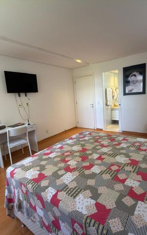 Apartamento à venda com 162m², 4 quartos e 2 vagas Apartamento à venda com 162m², 4 quartos e 2 vagasQuarto 3