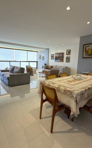 Apartamento à venda com 162m², 4 quartos e 2 vagas Apartamento à venda com 162m², 4 quartos e 2 vagasSala e copa