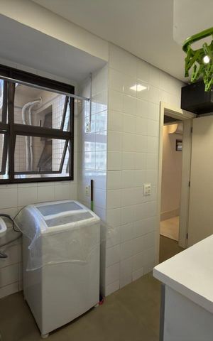 Apartamento à venda com 162m², 4 quartos e 2 vagas Apartamento à venda com 162m², 4 quartos e 2 vagasLavanderia