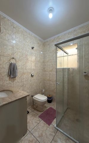Casa para alugar com 190m², 3 quartos e 2 vagas Casa para alugar com 190m², 3 quartos e 2 vagasBanheiro Social 2