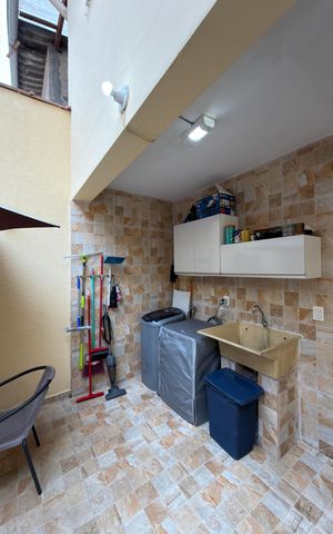 Casa para alugar com 190m², 3 quartos e 2 vagas Casa para alugar com 190m², 3 quartos e 2 vagasÁrea de Serviço