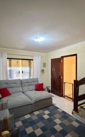 Casa para alugar com 190m², 3 quartos e 2 vagas Casa para alugar com 190m², 3 quartos e 2 vagasSala