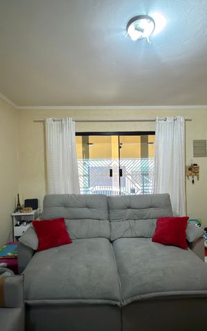 Casa para alugar com 190m², 3 quartos e 2 vagas Casa para alugar com 190m², 3 quartos e 2 vagasSala