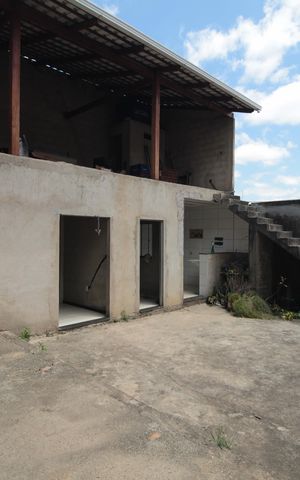 Casa para alugar com 360m², 3 quartos e 4 vagasQuintal