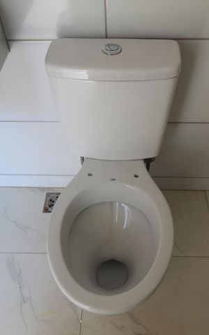 Casa para alugar com 360m², 3 quartos e 4 vagasBanheiro de Serviço