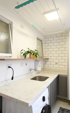 Apartamento à venda com 77m², 2 quartos e 1 vagaÁrea de Serviço