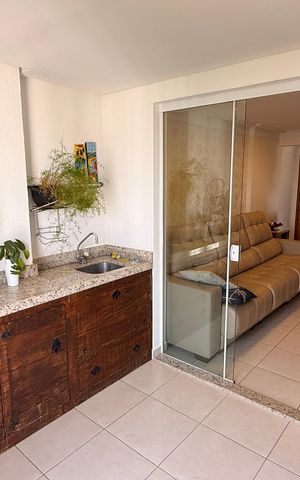 Apartamento à venda com 77m², 2 quartos e 2 vagasVaranda
