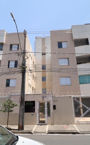 Apartamento para alugar com 68m², 2 quartos e 1 vagaFachada