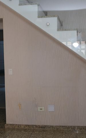 Casa para alugar com 72m², 2 quartos e 2 vagas Casa para alugar com 72m², 2 quartos e 2 vagasSala