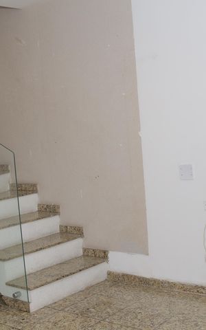 Casa para alugar com 72m², 2 quartos e 2 vagas Casa para alugar com 72m², 2 quartos e 2 vagasSala
