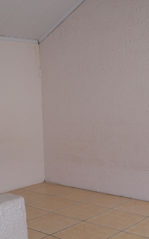Casa para alugar com 72m², 2 quartos e 2 vagas