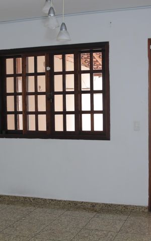 Casa para alugar com 72m², 2 quartos e 2 vagas