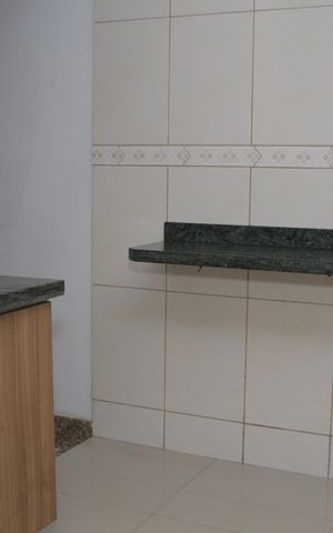 Casa para alugar com 72m², 2 quartos e 2 vagas Casa para alugar com 72m², 2 quartos e 2 vagasCozinha