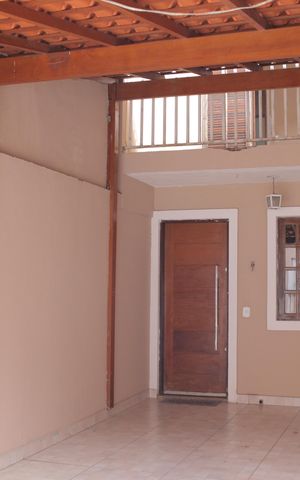 Casa para alugar com 72m², 2 quartos e 2 vagas Casa para alugar com 72m², 2 quartos e 2 vagasQuintal