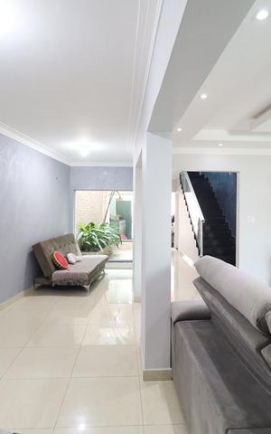 Casa para alugar com 250m², 3 quartos e 4 vagas