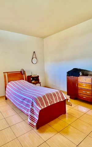 Casa à venda com 220m², 5 quartos e 3 vagas Casa à venda com 220m², 5 quartos e 3 vagasQuarto 3