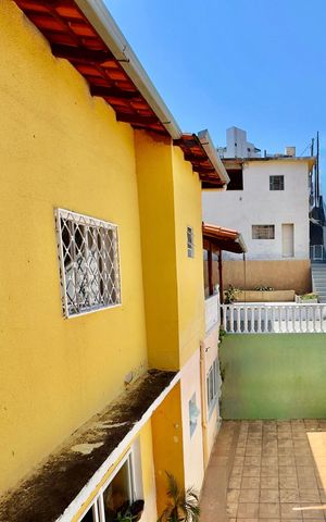 Casa à venda com 220m², 5 quartos e 3 vagas Casa à venda com 220m², 5 quartos e 3 vagasÁrea da casa