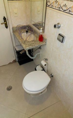 Casa de condomínio à venda com 90m², 2 quartos e 2 vagas Casa de condomínio à venda com 90m², 2 quartos e 2 vagasBanheiro 2